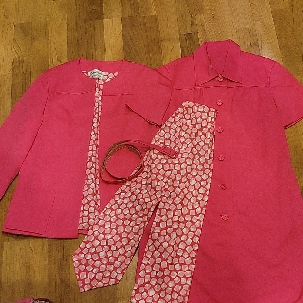 Town & Country Coronado, CA Hot Pink Dress Blazer Suit Set Belted Scarf 2-PC S